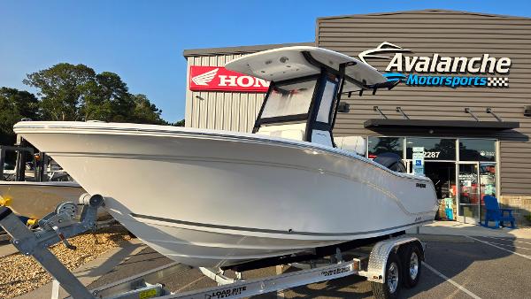 2025 Sea Fox 228 Commander