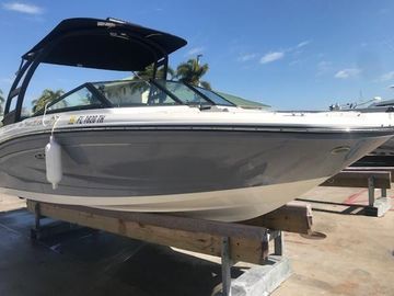 2022 Sea Ray SPX 190 Outboard