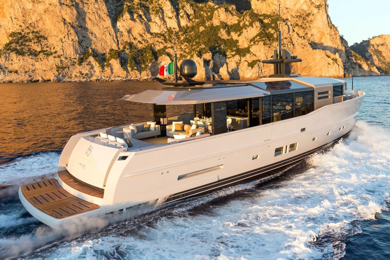 2010 Arcadia Yachts 85