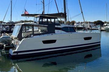 2017 Fountaine Pajot Lucia 40