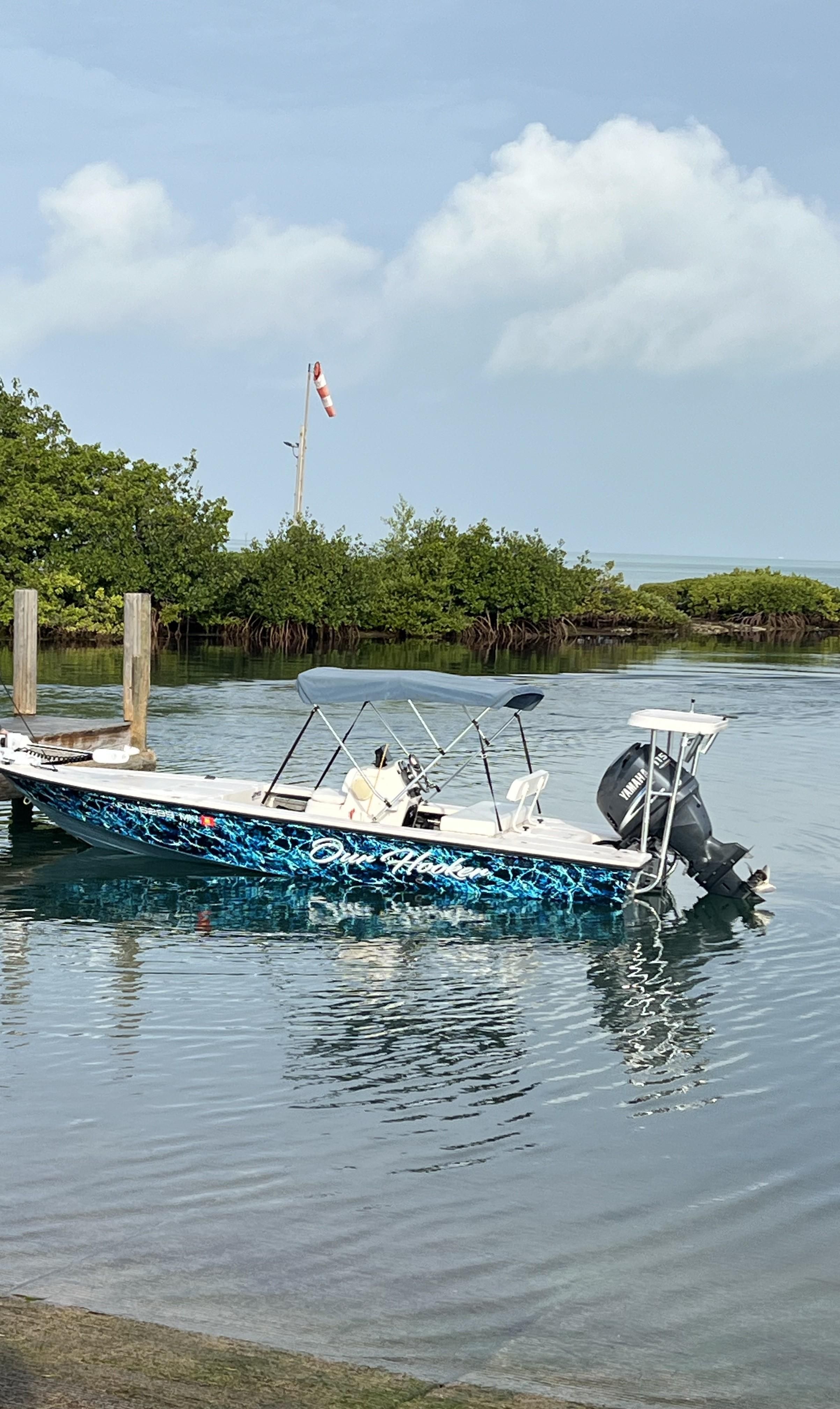 2004 Hewes Redfisher 18