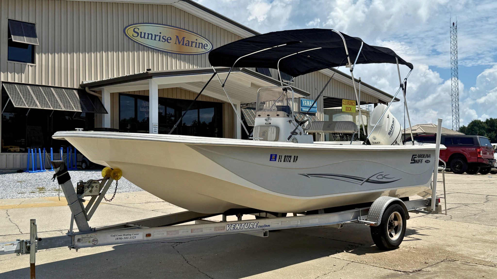 2017 Carolina 218 DLX