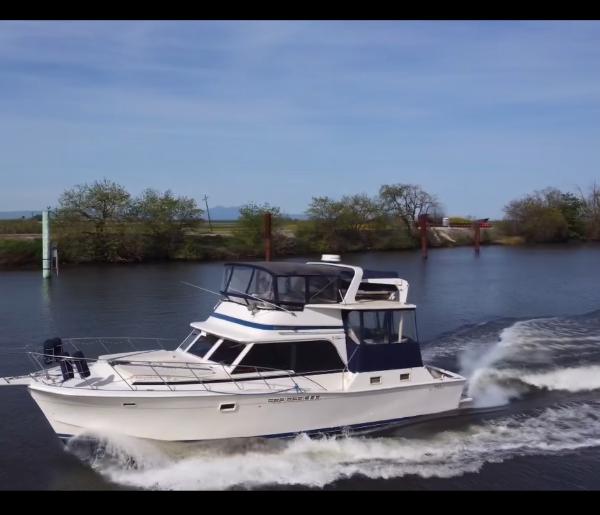1985 Chris-Craft 48' Corinthian CPMY Yacht