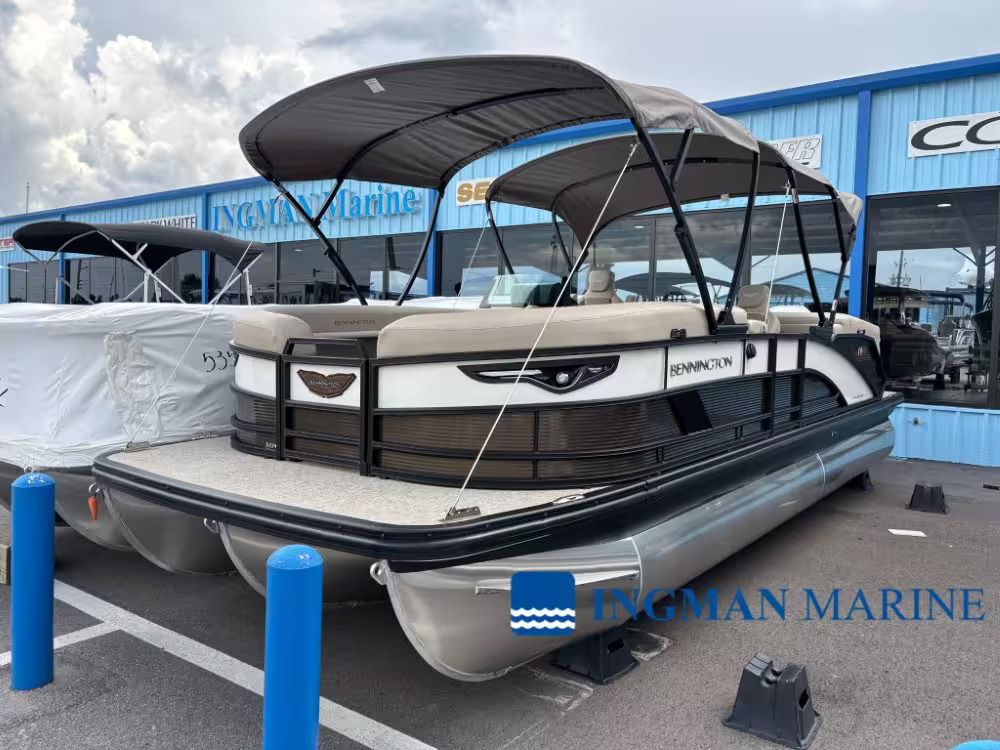 Bennington 24 MFB
