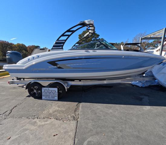 2025 Chaparral 23 SSi OB In Stock trailer included