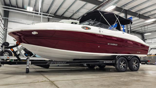 2025 Stingray 231DC