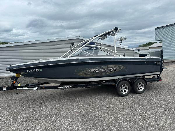 2009 Supra Launch 22 SSV