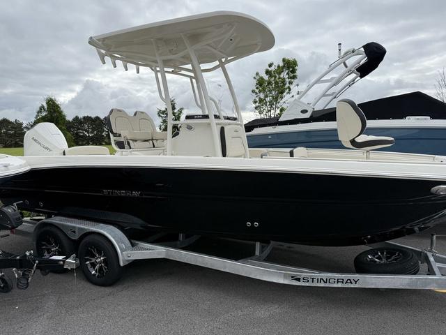 2023 Stingray 236CC