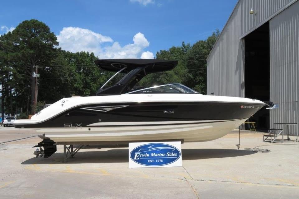 Sea Ray 280 SLX 2016 Sea Ray 280 SLX boat displayed at Erwin Marine Sales dealership.