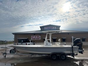 Pathfinder 2400 Pathfinder 2019 Pathfinder 2400 boat at Premier Boating Centers.