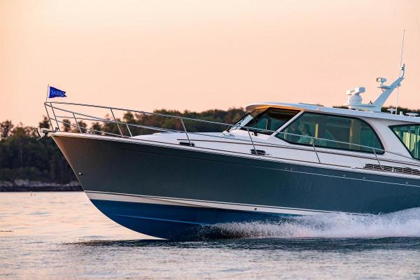 2026 Sabre 43 Salon Express