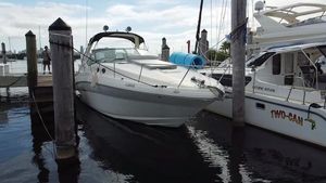 Sea Ray 320 Sundancer 2005 Sea Ray 320 Sundancer docked at marina.