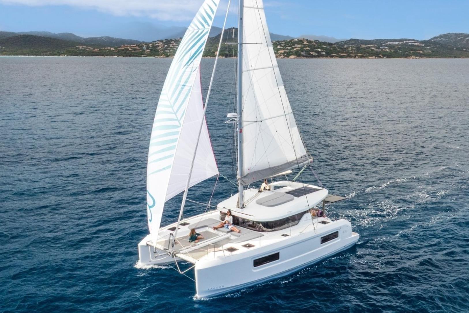 2026 Lagoon 38