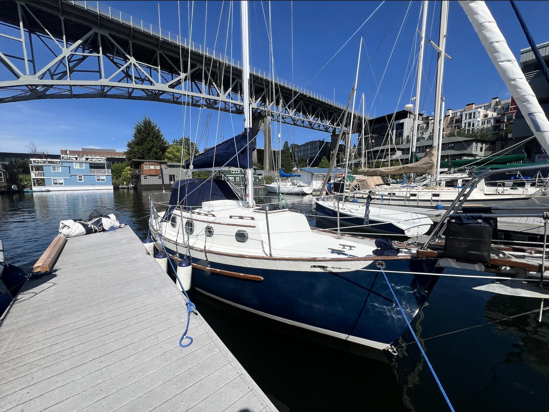 Pacific Seacraft Dana 24