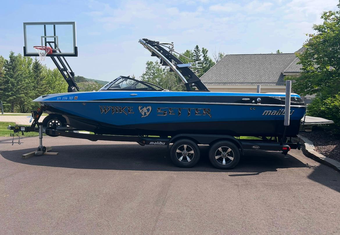 Malibu Wakesetter 23 LSV