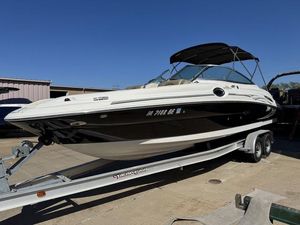 Sea Ray 270 Sundeck