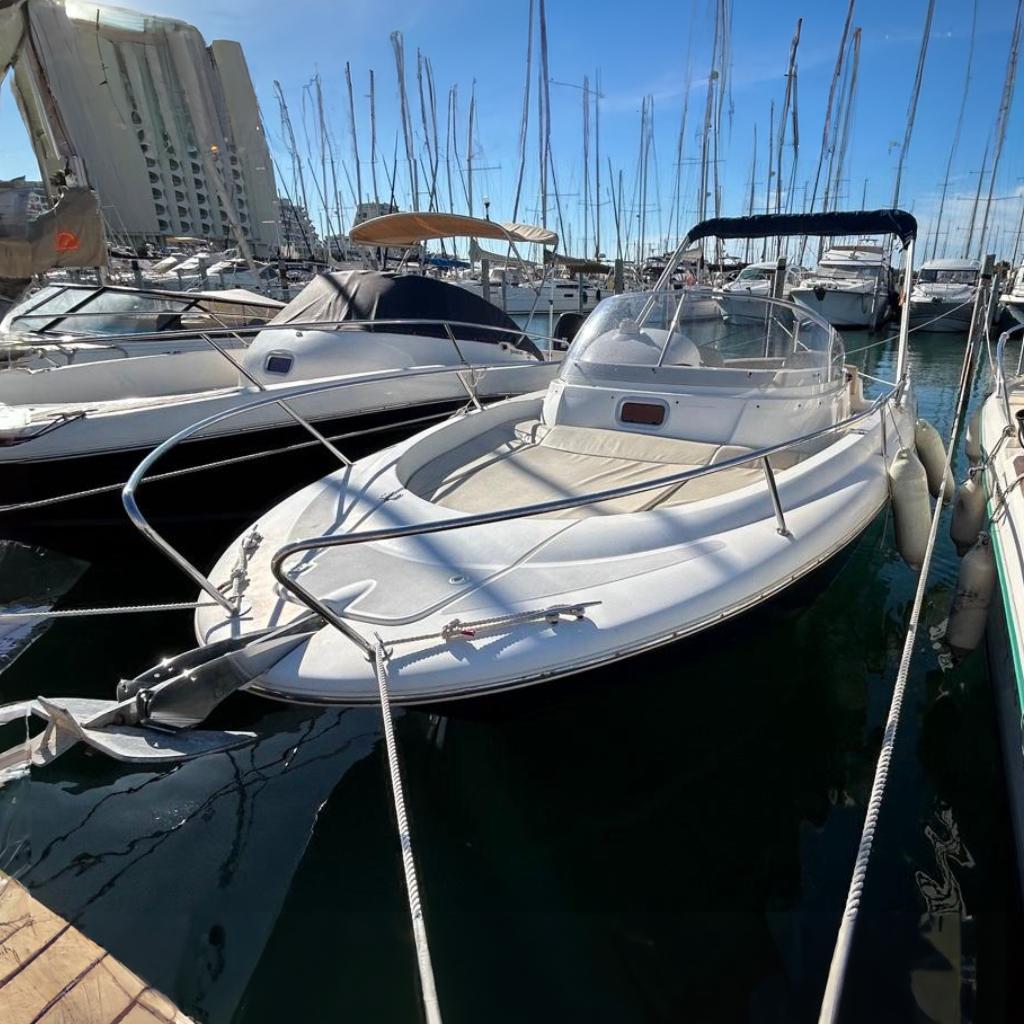 2009 Jeanneau Cap Camarat 715 WA