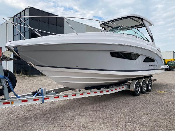 2023 Regal 33 Express Demo