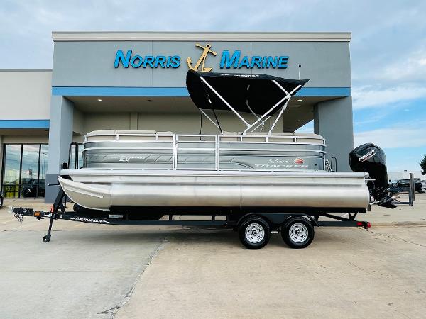 Sun Tracker Party Barge 20 DLX 2025 Sun Tracker Party Barge 20 DLX pontoon boat at Norris Marine dealership.