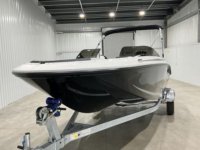 2024 Bayliner M17