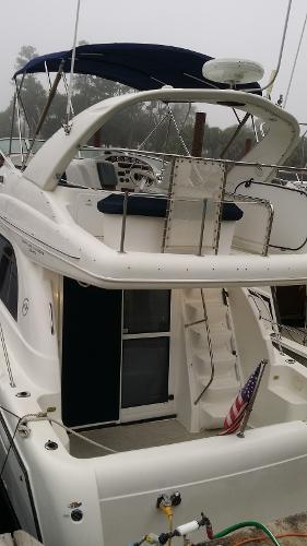 2001 Bayliner 3488 Command Bridge Motor Yacht