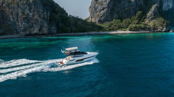 2025 Fairline Squadron 50