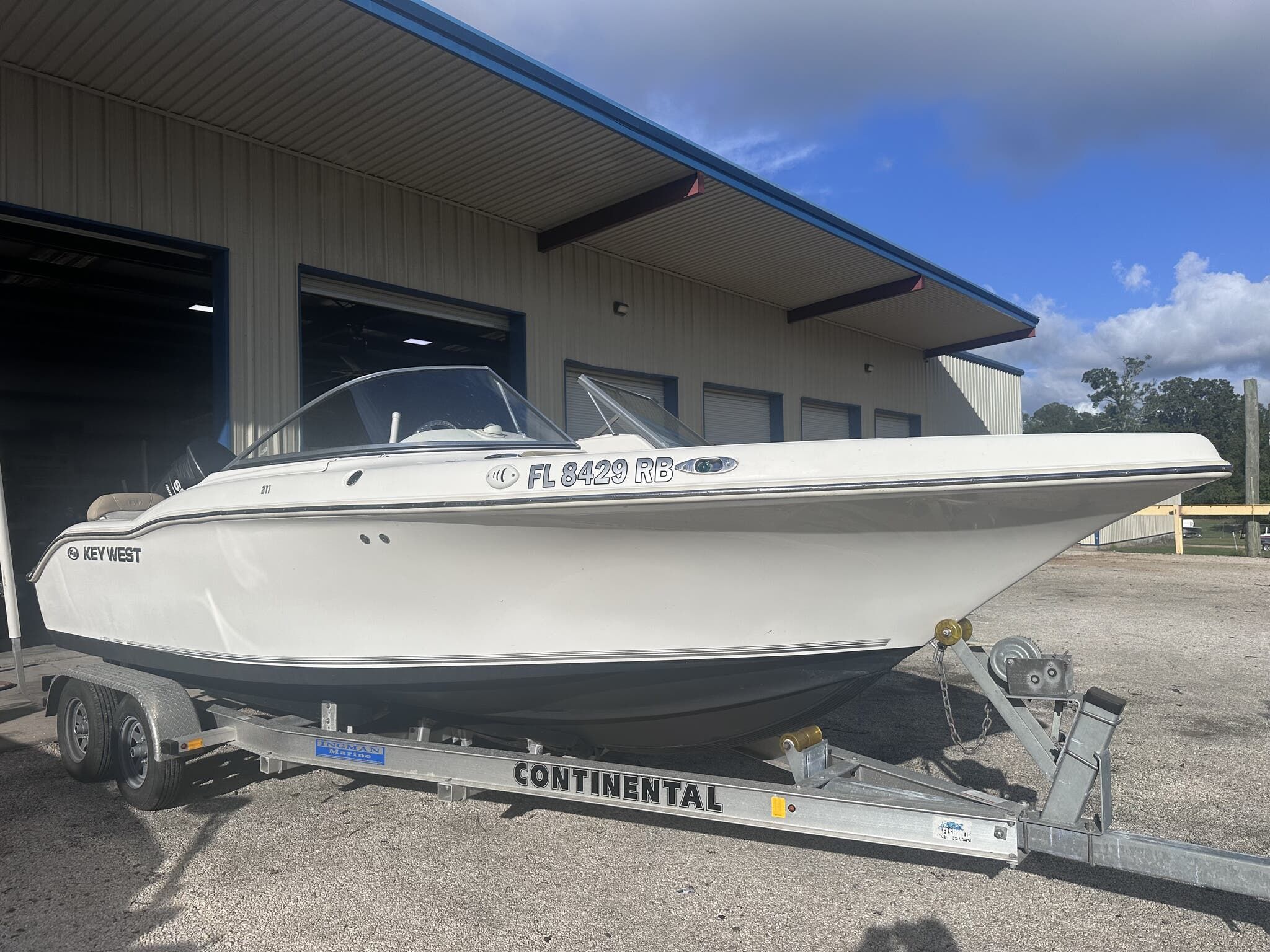 2016 Key West 211 Dual Console