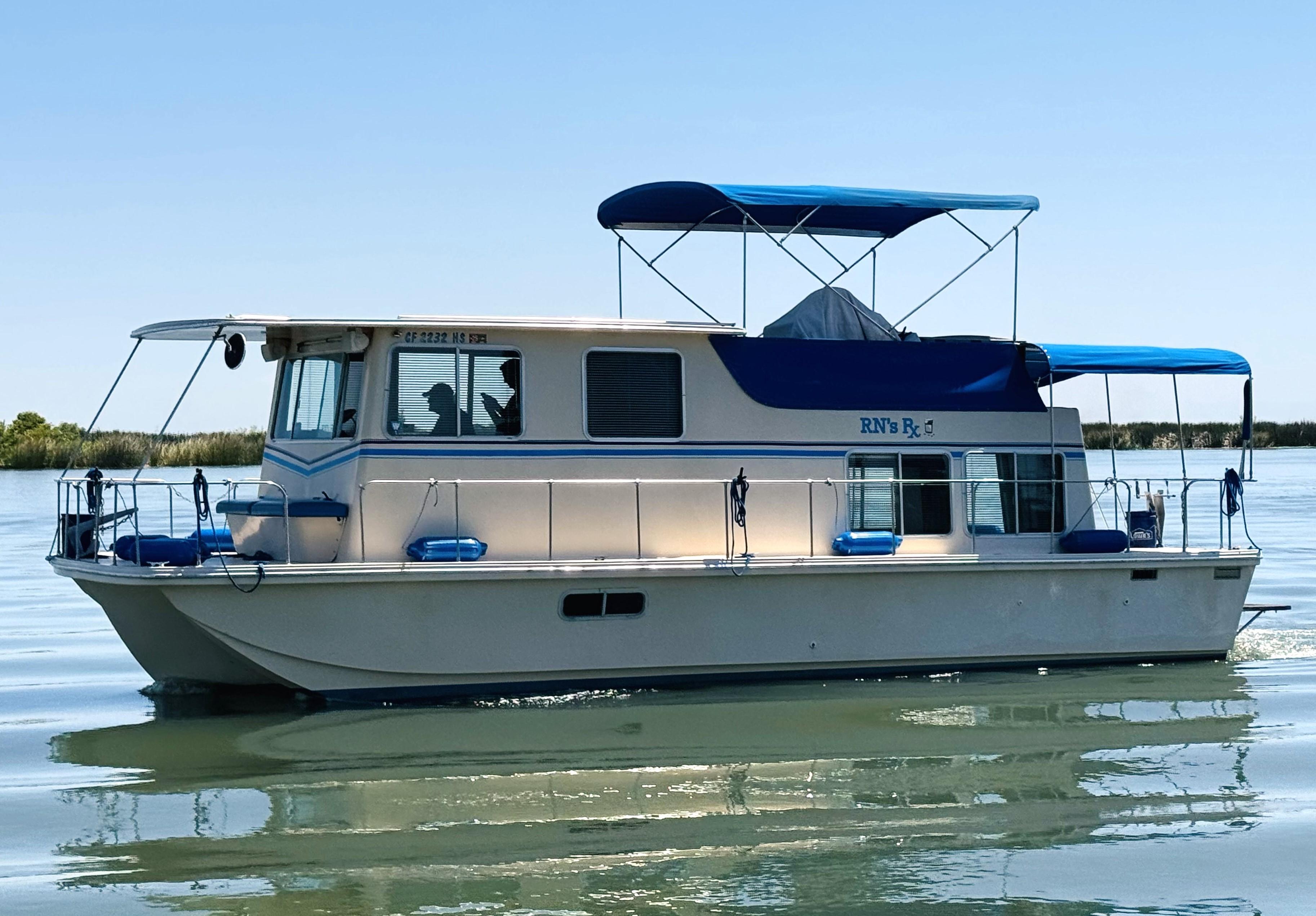 1984 Holiday Mansion 38 Houseboat