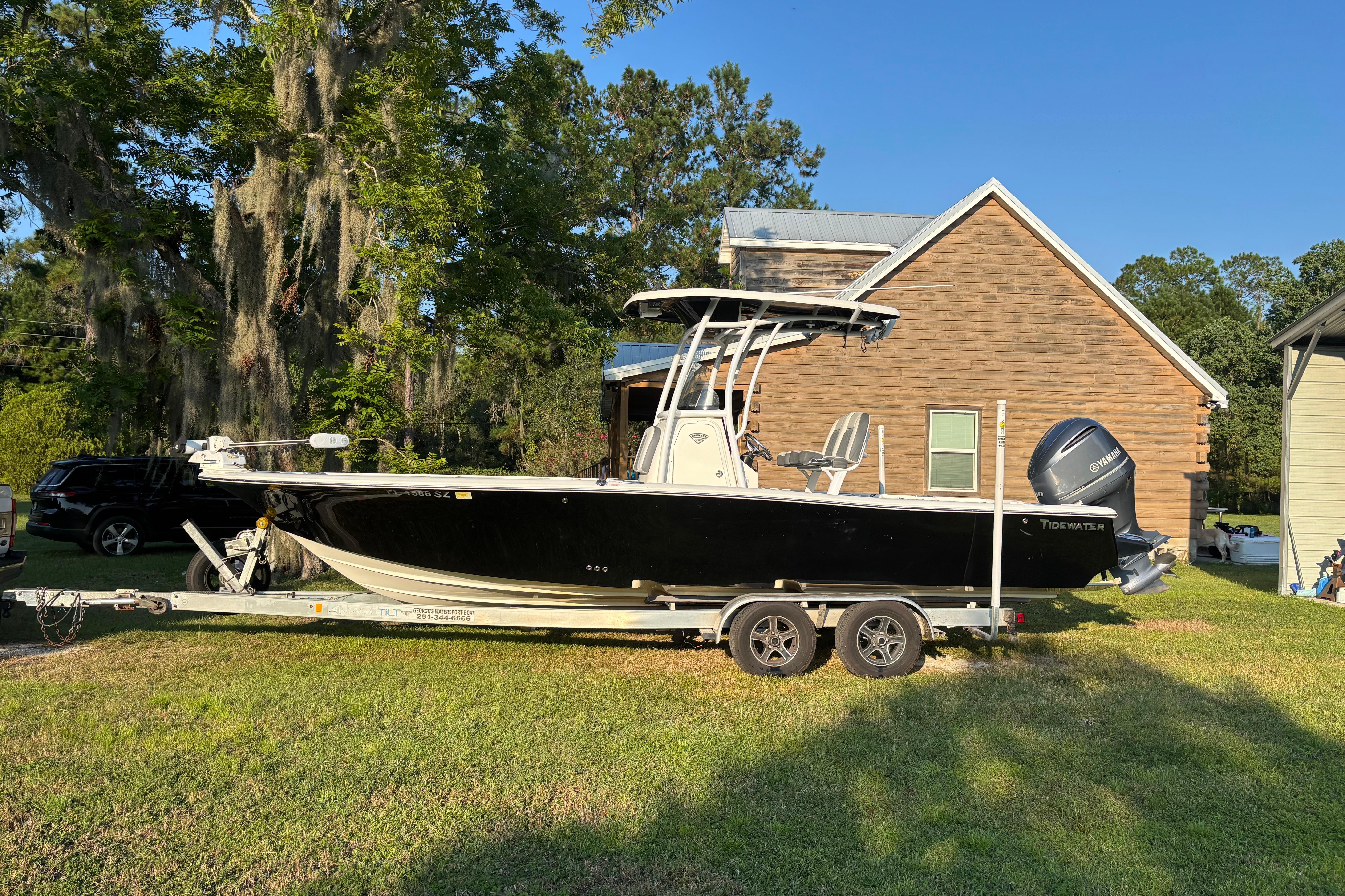 2018 Tidewater 2500 Carolina Bay