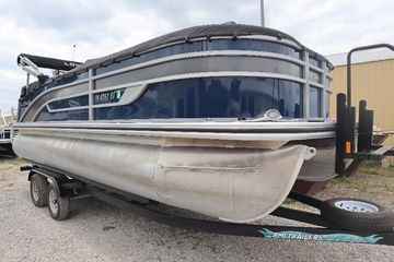 2022 Lowe SS 210 WT