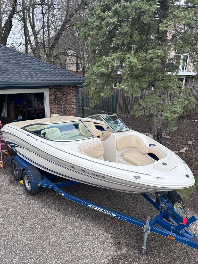 1999 Sea Ray 190 Signature