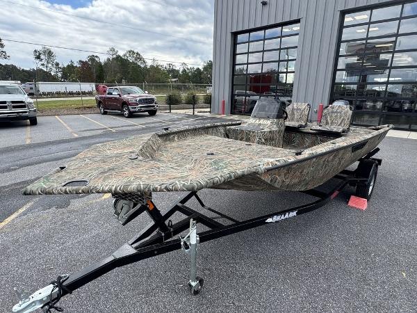2025 SeaArk Shadow 17 Side Console