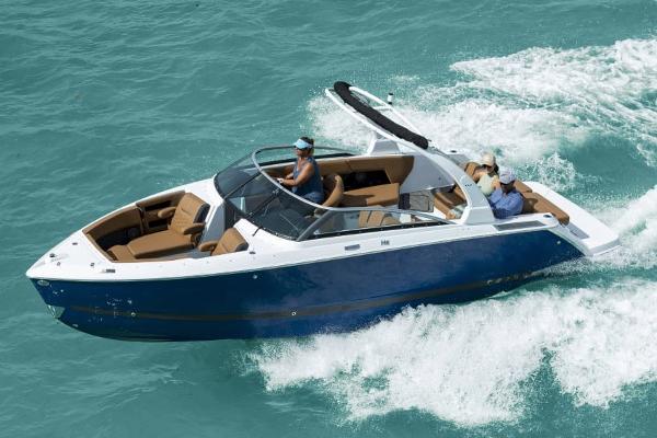Four Winns H6 Manufacturer Provided Image