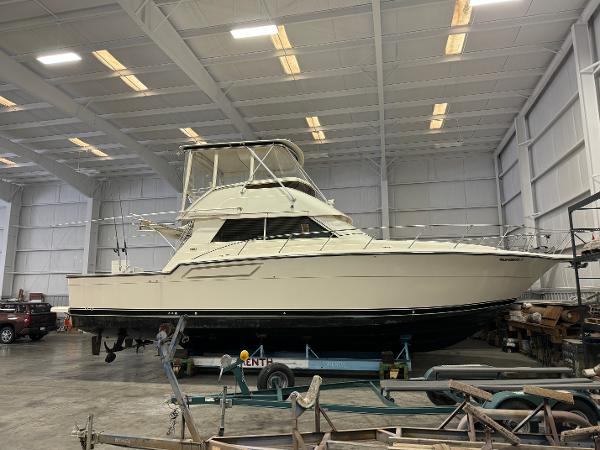Tiara Yachts 43