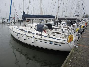 2010 Bavaria 38 Cruiser