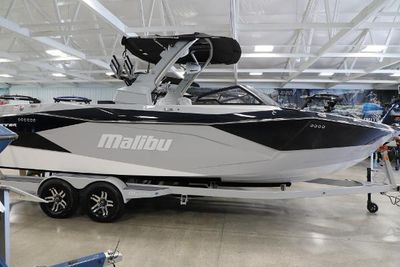 Malibu 26 LSV