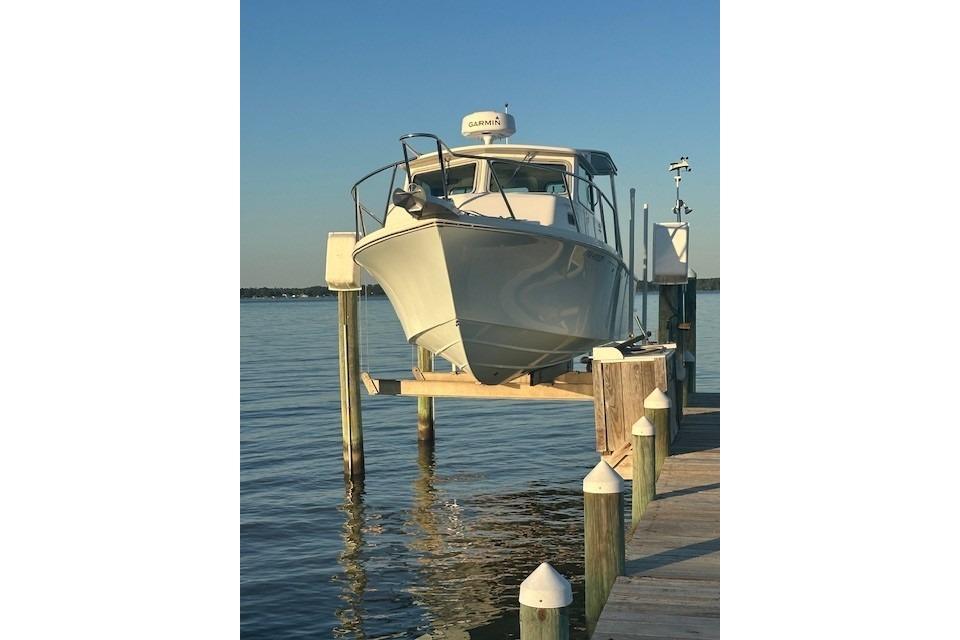 2022 Parker 2520 XLD Sport Cabin