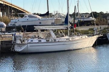 1980 Gulfstar 44 Center Cockpit