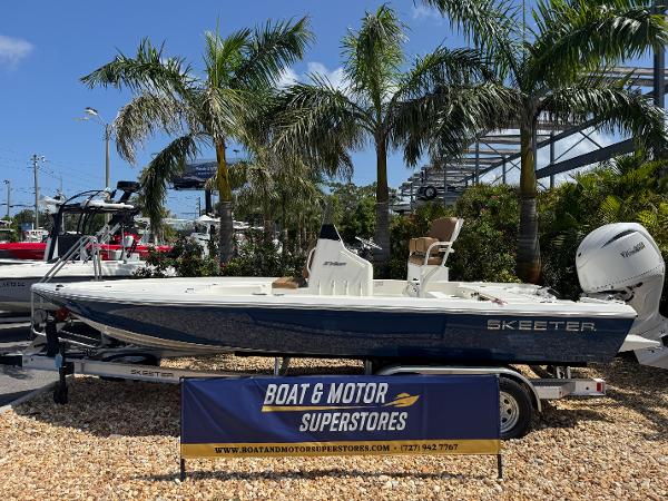 2025 Skeeter SX 221