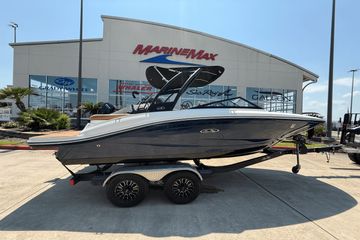 2018 Sea Ray SPX 190