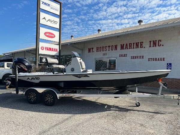 Avid 23 Fusion 2024 Avid 23 Fusion boat at Mt. Houston Marine, Inc. dealership.
