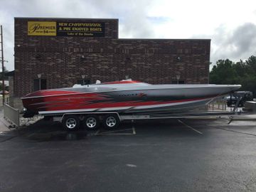 2005 Donzi 35 ZR