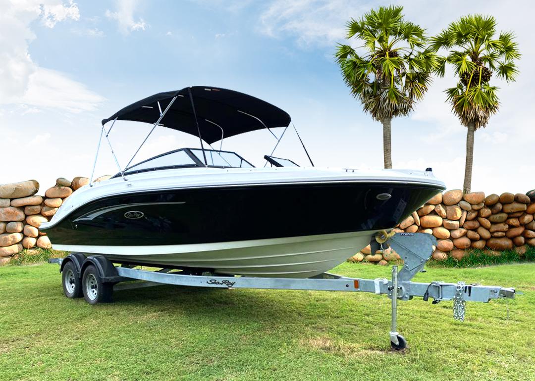 2024 Sea Ray SPX 230 Outboard