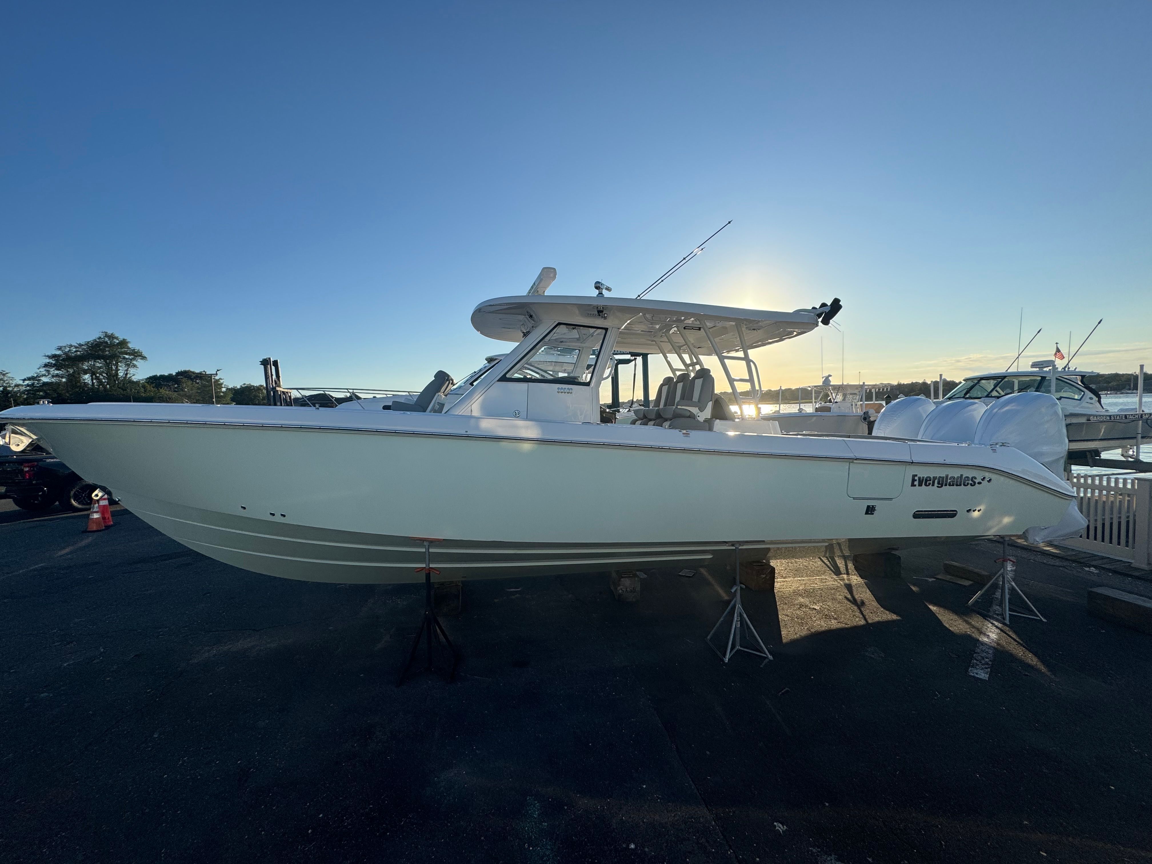 2026 Everglades 395 Center Console