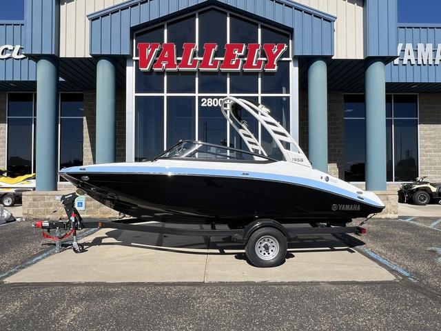 2025 Yamaha Boats 195S
