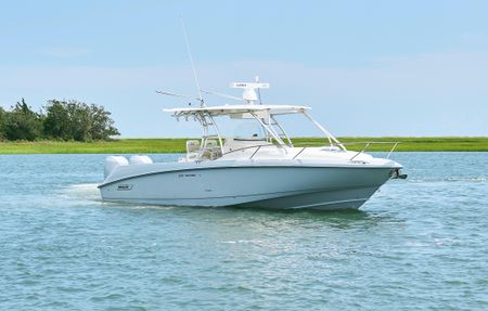 2009 Boston Whaler 320 Outrage Cuddy Cabin Wilmington Estados Unidos Boats Com