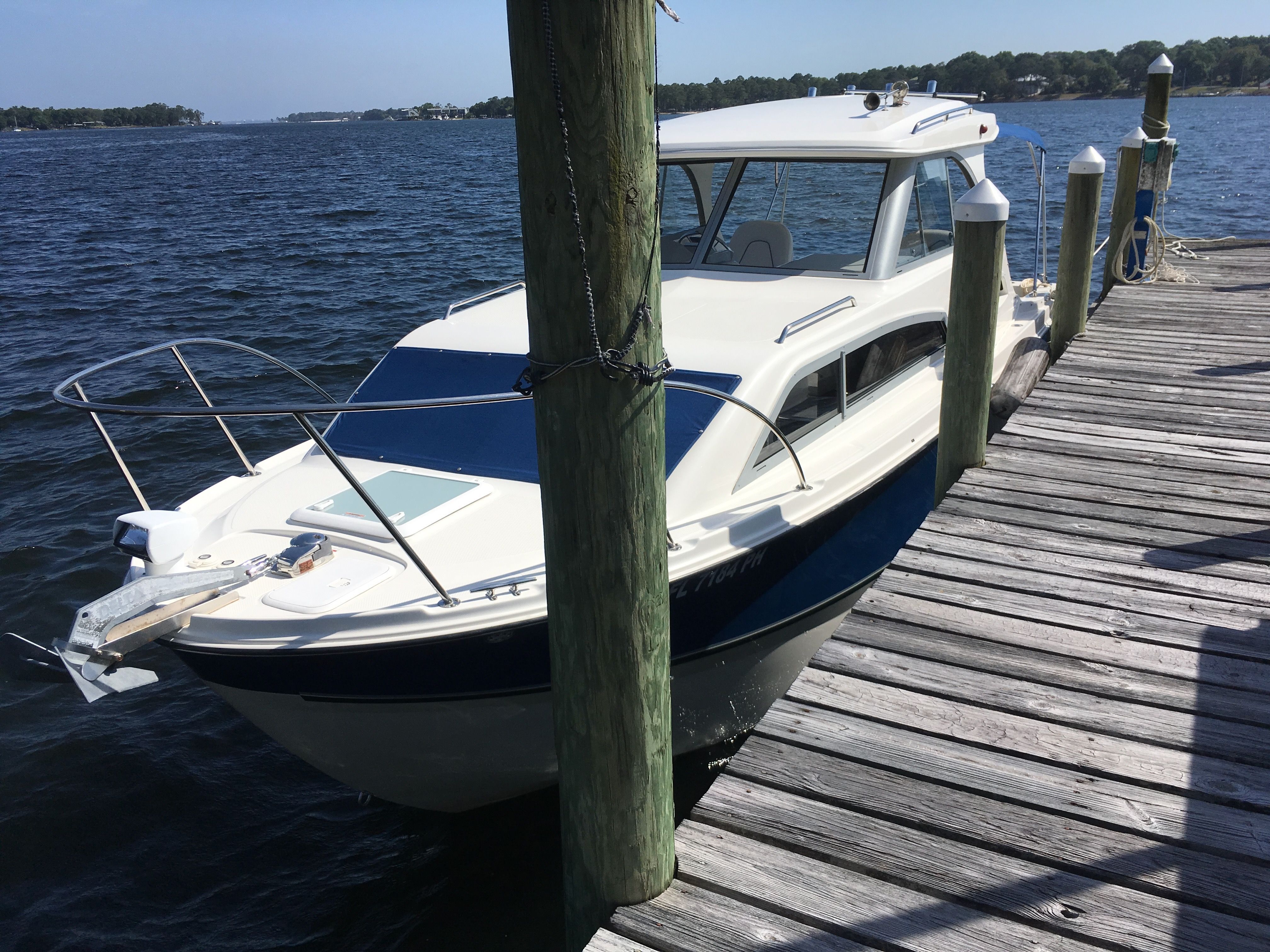 2011 Bayliner 266 Discovery