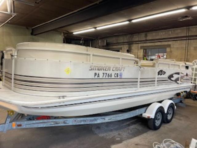 1998 Smoker Craft SUN SHIP21