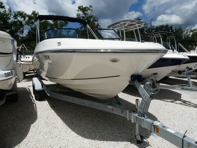 2022 Bayliner VR6 Bowrider - Outboard