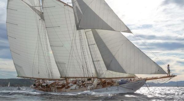 1931 Sailboat Schooner